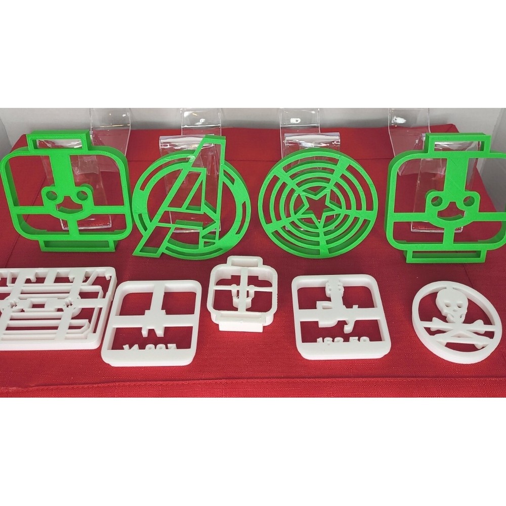 9 Marvel Avengers Captain America &‎ Misc 3D Plastic Cookie Cutters Teen